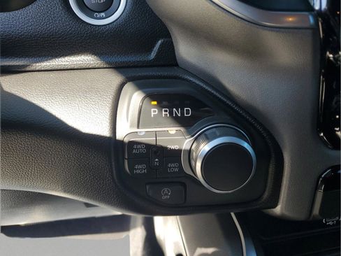 Used 2025 RAM 1500 Big Horn image 25