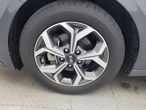 Used 2019 Kia Forte LXS image 31