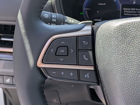 Used 2025 Toyota Grand Highlander AWD Hybrid image 18