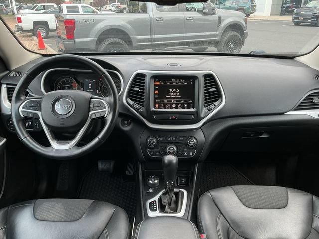 Used 2018 Jeep Cherokee Latitude Plus w/ Comfort/Convenience Group AWD/4WD image 21