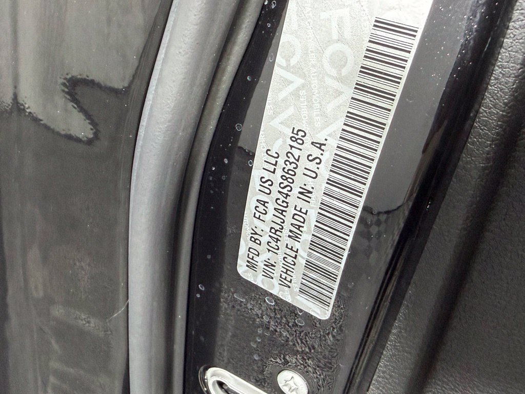 Certified 2025 Jeep Grand Cherokee L Laredo RWD image 22