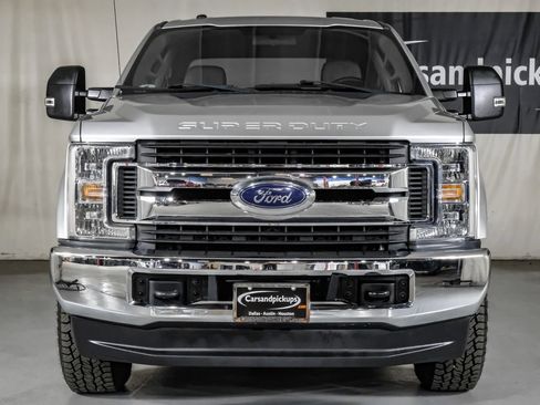 Used 2019 Ford F250 XLT AWD/4WD image 3