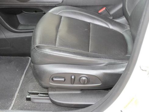 Used 2020 GMC Acadia SLT image 15