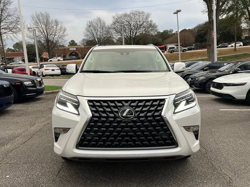 Used 2023 Lexus GX 460 Luxury image 2