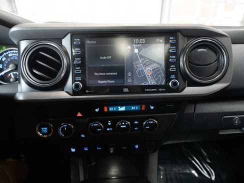 Used 2023 Toyota Tacoma TRD Sport image 17