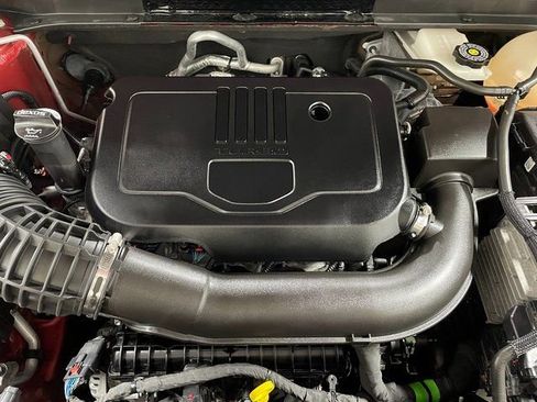 Used 2023 GMC Acadia SLE w/ Driver Convenience Package image 23