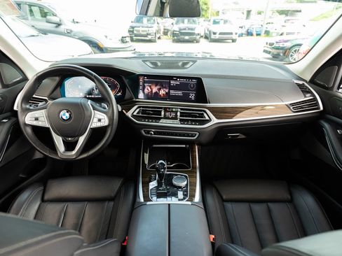 Used 2022 BMW X7 xDrive40i w/ Premium Package AWD/4WD image 35