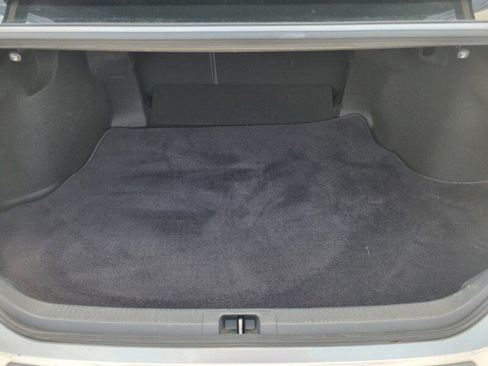 Used 2022 Toyota Camry XSE FWD image 7