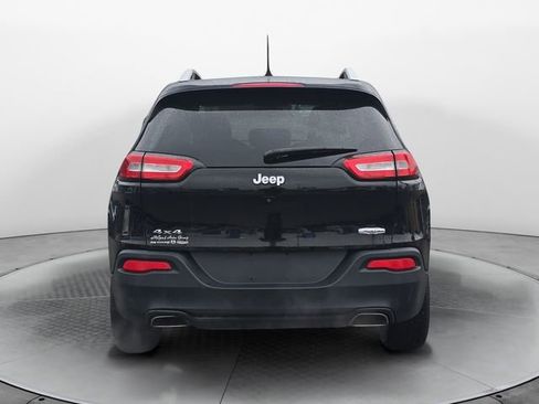Used 2017 Jeep Cherokee Latitude w/ True North Edition image 4