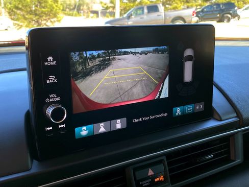 Used 2025 Honda Pilot EX-L image 15