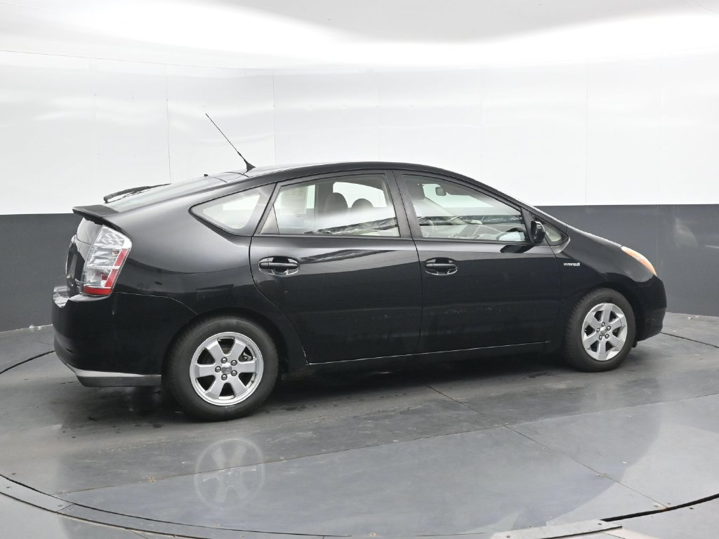Used 2009 Toyota Prius FWD image 2