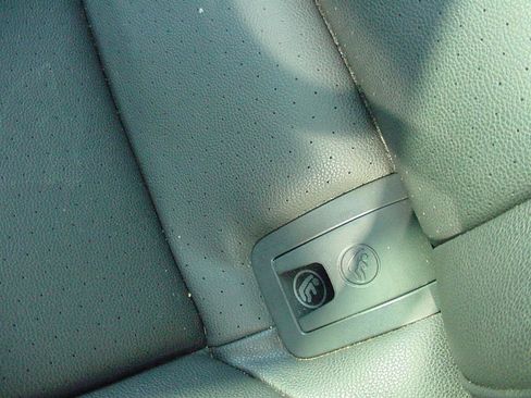 Used 2015 Volkswagen Golf TDI SE w/ Lighting Package image 24