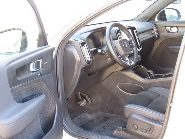 Used 2023 Volvo C40 P8 Recharge Ultimate w/ Protection Package Premier AWD/4WD image 9