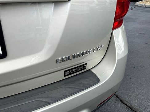 Used 2016 Chevrolet Equinox LTZ w/ Enhanced Convenience Package FWD image 8