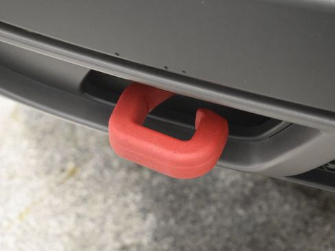 Used 2019 Jeep Cherokee Trailhawk w/ Cold Weather Group image 19