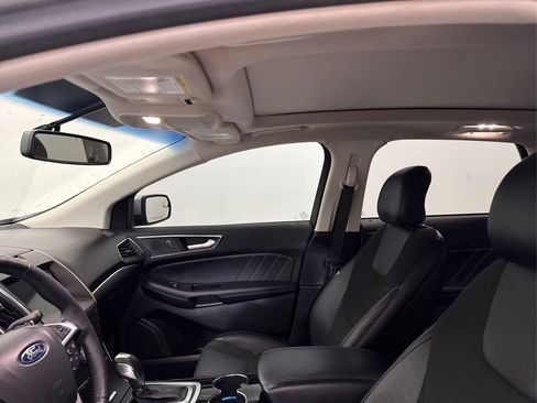 Used 2018 Ford Edge Sport w/ Technology Package AWD/4WD image 32