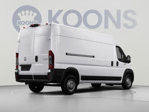 Used 2025 RAM ProMaster 2500 w/ Convenience Group FWD image 4