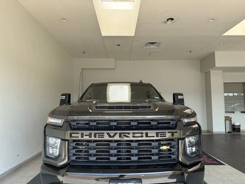 Used 2022 Chevrolet Silverado 2500 Custom w/ Custom Value Package AWD/4WD image 3