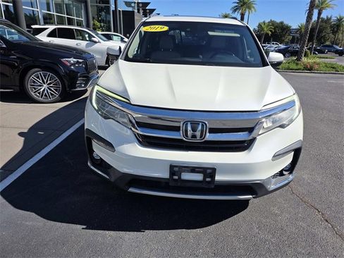 Used 2019 Honda Pilot Touring image 3