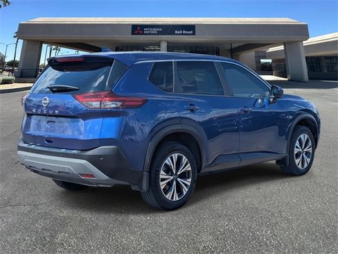 Used 2023 Nissan Rogue SV image 6