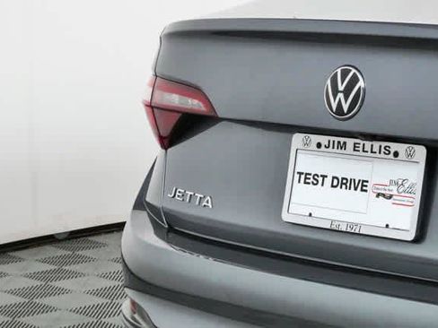 Certified 2024 Volkswagen Jetta SE FWD image 33