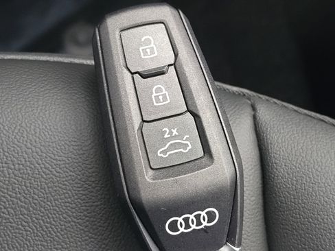 New 2025 Audi Q5 Premium image 27