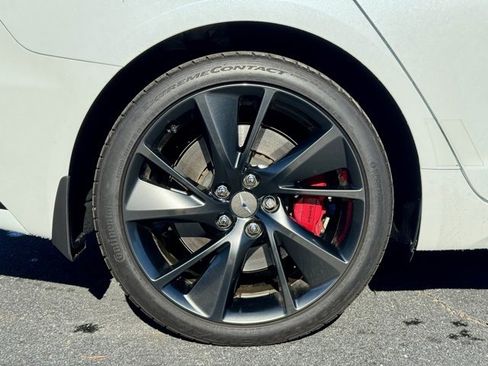 Used 2023 Genesis G70 3.3T w/ Sport Prestige Package image 31