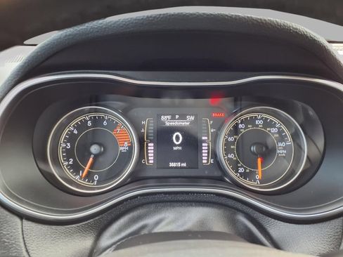 Used 2020 Jeep Cherokee Latitude Lux w/ Quick Order Package 26H Lux AWD/4WD image 16