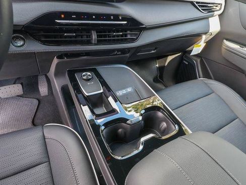 New 2026 Buick Enclave Sport Touring w/ Power Package FWD image 21