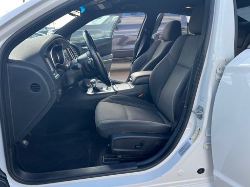 Used 2018 Dodge Charger R/T RWD image 12