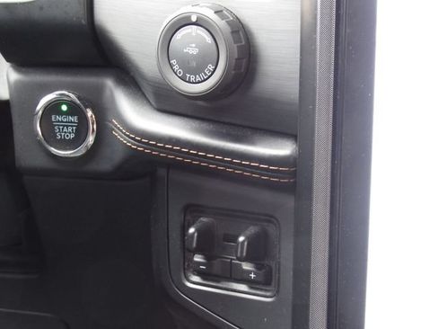 Used 2023 Ford Expedition Platinum AWD/4WD image 33