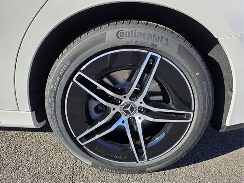 New 2026 Mercedes-Benz E 350 4MATIC Sedan image 10