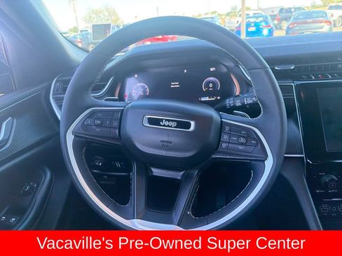 Used 2023 Jeep Grand Cherokee L Laredo AWD/4WD image 14