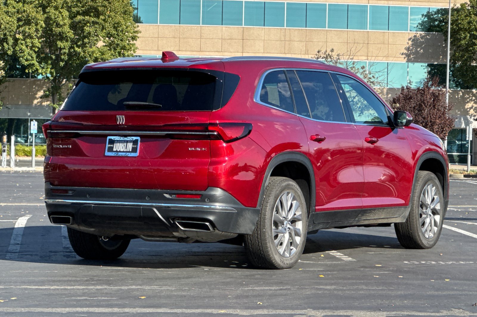 Used 2026 Buick Enclave Preferred FWD image 4