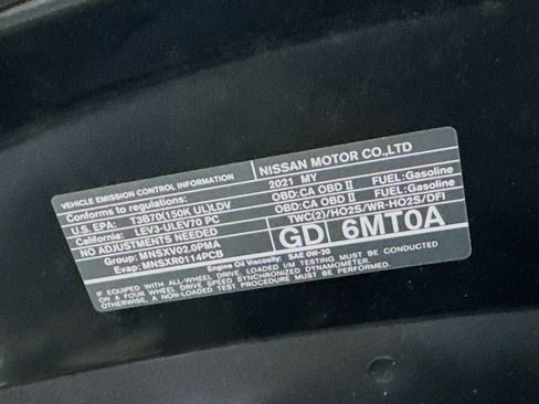 Used 2021 Nissan Rogue Sport S image 18