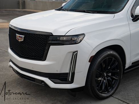 Used 2024 Cadillac Escalade Sport Platinum image 30