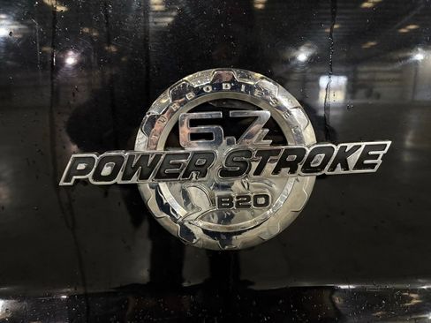 Used 2015 Ford F550 4x4 Crew Cab Super Duty image 12