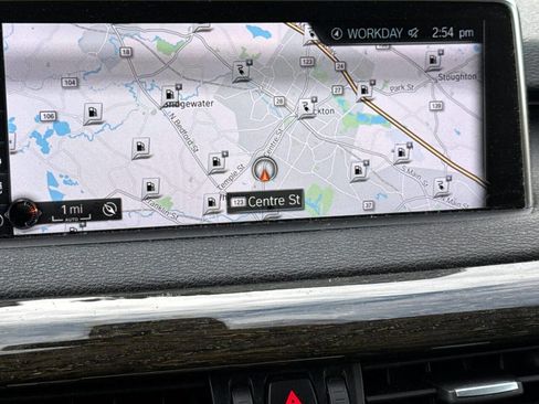 Used 2017 BMW X5 xDrive40e image 21