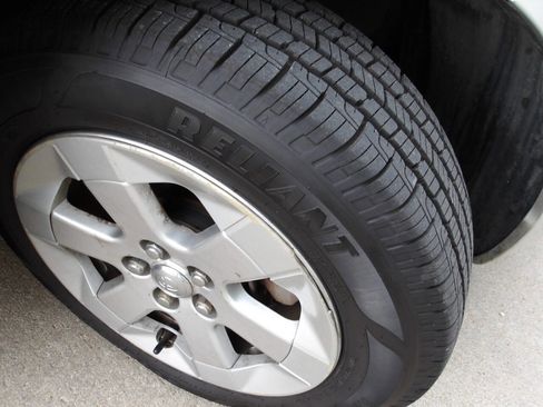 Used 2005 Toyota Prius image 32