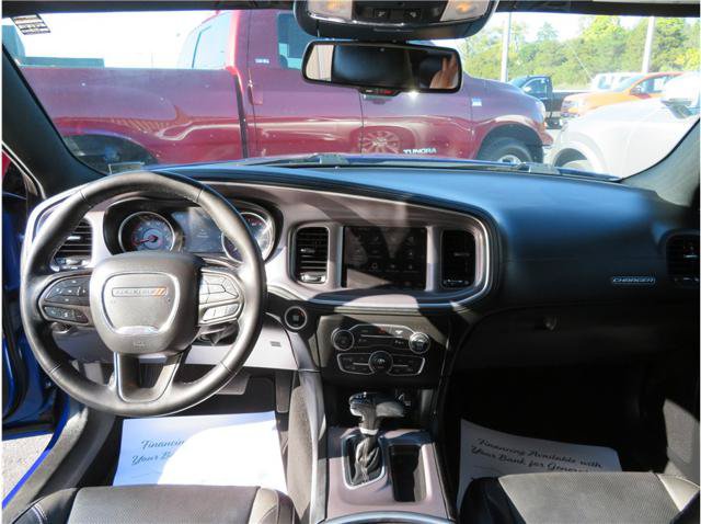 Used 2022 Dodge Charger SXT w/ Plus Group RWD image 5