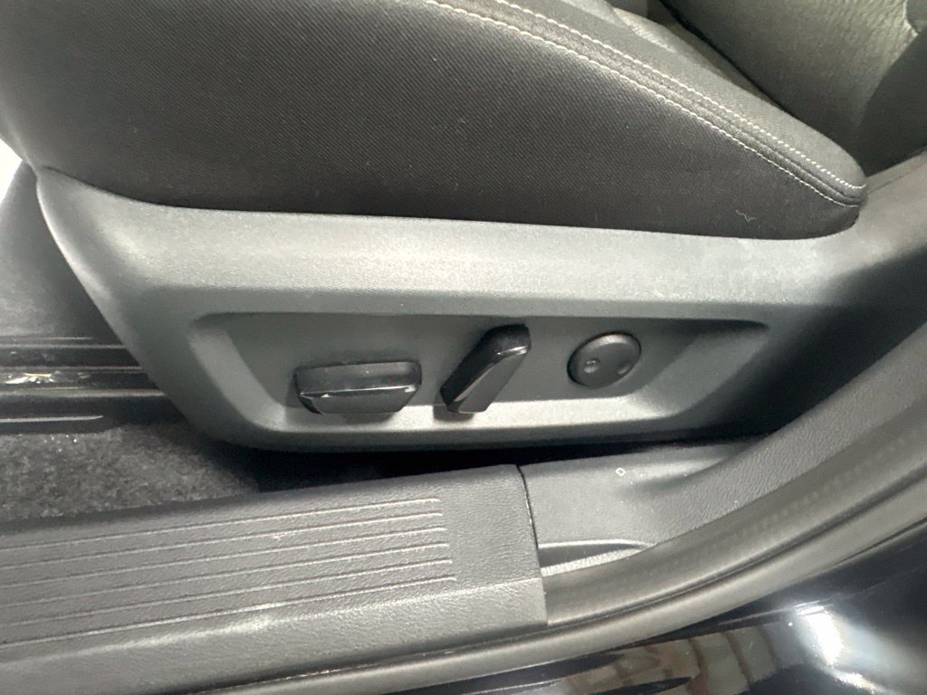 Used 2026 Nissan Rogue SV AWD/4WD image 20