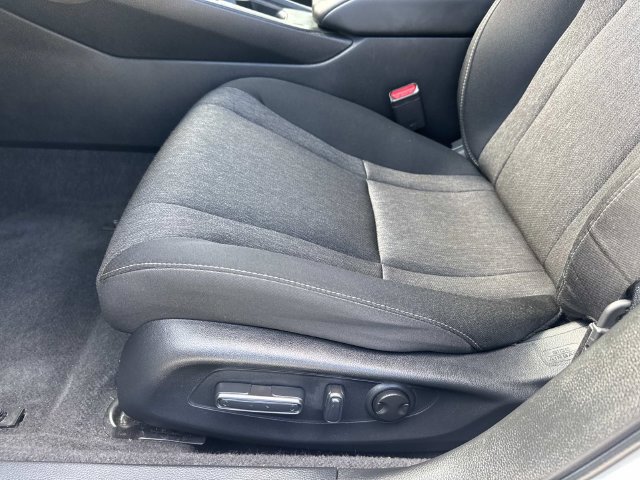 Certified 2023 Honda Accord EX image 17