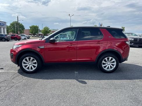 Used 2017 Land Rover Discovery Sport SE AWD/4WD image 2