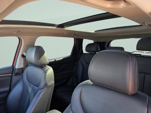 Used 2023 Hyundai Santa Fe SEL w/ Premium Package image 26