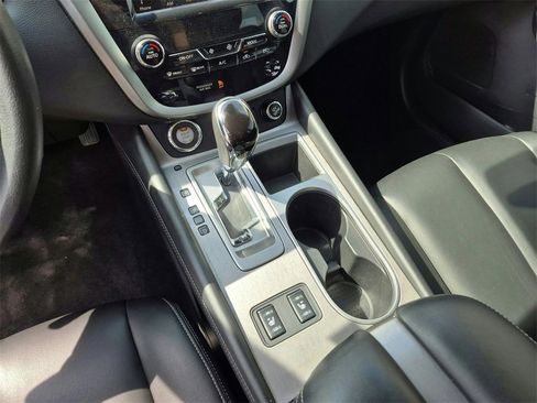 Used 2023 Nissan Murano SV image 21