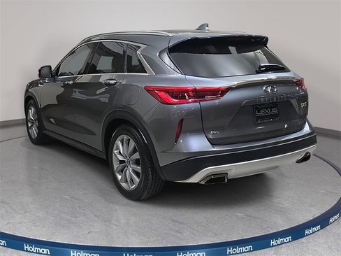 Used 2019 INFINITI QX50 Essential w/ Premium Heat Package image 8