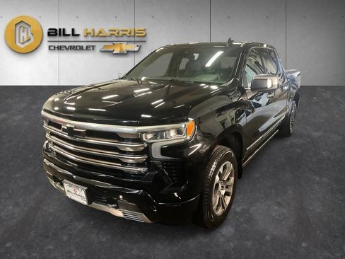 Used 2022 Chevrolet Silverado 1500 High Country w/ Max Trailering Package AWD/4WD image 1