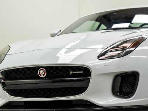 Used 2018 Jaguar F-TYPE R-Dynamic RWD image 2