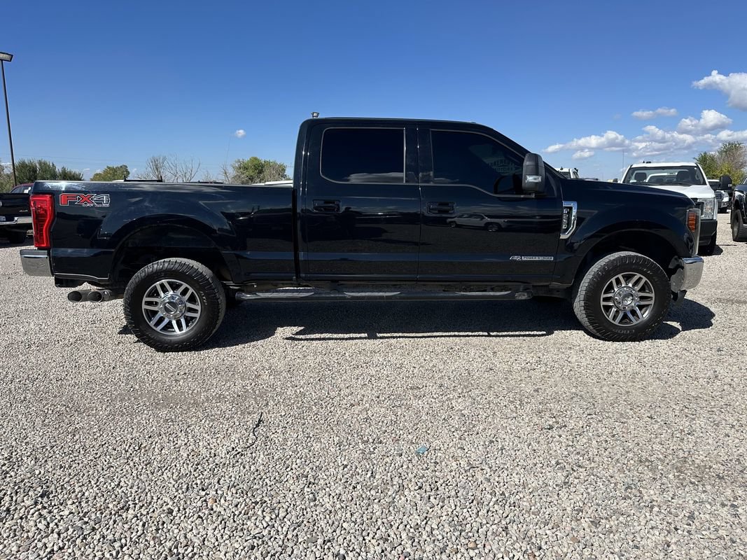 Used 2018 Ford F250 Lariat w/ Lariat Value Package AWD/4WD image 12