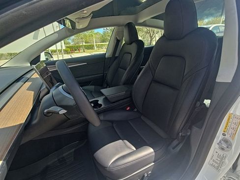 Used 2023 Tesla Model 3 Standard Range image 14